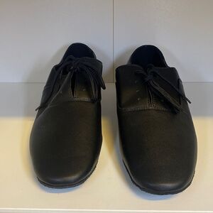 Dance shoes